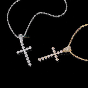 Pendentif croix plaqué or avec diamant de laboratoire, tendance, avec cristal rond, charme religieux, unisexe, à porter au quotidien - Product Image 2