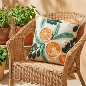 Coussin carré décoratif brodé motif agrumes style bohème en coton, housse amovible lavable – Grande Vente - Product Image 3