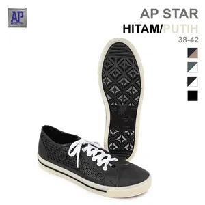 รองเท้าบูท AP STAR สีดำขาว รองเท้าผ้าใบ PVC ลำลอง กันน้ำ รองเท้าเพื่อความปลอดภัยสำหรับใช้ในชีวิตประจำวัน - Product Image 2