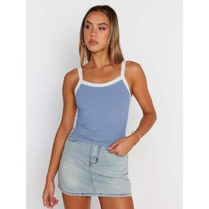 À la mode femmes Double doublé débardeurs Ins Spaghetti sangle col carré Camisole sans manches dos nageur recadrée vêtements d'été pour - Product Image 2