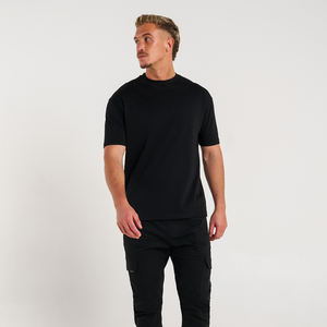 T-shirt classique noir uni en jersey 100 % coton respirant et écologique, coupe décontractée moderne, idéal pour le quotidien et la superposition - Product Image 3