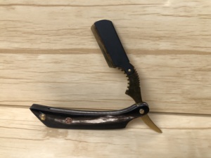 Navaja de Afeitar Profesional de Acero Inoxidable de Alta Calidad para Barbería, para Barba y Cabello Liso - Product Image 2