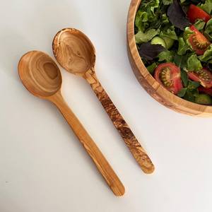 Cuchara Artesanal de Madera de Olivo, Cuchara Rústica de Madera para Servir y Cocinar, Individual o Juego de 2, Utensilios Naturales Ecológicos - Product Image 3