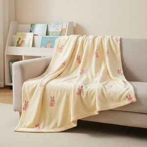 Luxury Flannel Faux Fur Throw Blankets Custom Hotel Logo Wholesale <b>for</b> Bedroom Sofa Warm Decorative Hospitality Blankets - Product Image 1