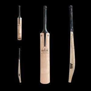 Bate de Críquet MB Malik UMZ Edición Especial 7 Estrellas Willow, Duradero y Ligero, con Funda Protectora de Burbujas y Lámina Antideslizante de Agarre Adicional - Product Image 1