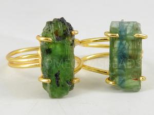 Bague en Kyanite Verte Naturelle Brute avec Fil de Cuivre Plaqué Or, Pierre Minérale Brute, Cadeau de Mariage et Fiançailles, Bijou Tendance - Product Image 2