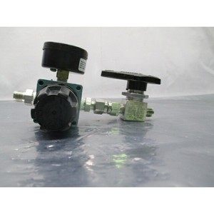 Régulateur Dixon avec manomètre USG, vanne à boisseau sphérique SS-43S4 - Équipements et pièces semi-conductrices de renommée mondiale - Product Image 4