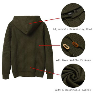 Sudadera con Capucha Personalizada al por Mayor para Hombre, Color Verde Oliva, Tejido Waffle, Corte Ajustado, Manga Larga, Texturizada, con Cordón Ajustable - Product Image 5