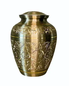 Urne funéraire en laiton pour cendres humaines adultes avec finition marron et dorée, urne commémorative gravée - Product Image 1
