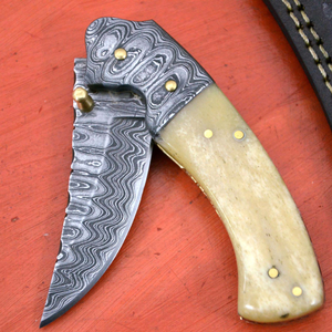 Cuchillo de Caza Imperial de Acero de Damasco, Hoja de Punta Caída, Mango de Marfil con Funda de Cuero - Product Image 2