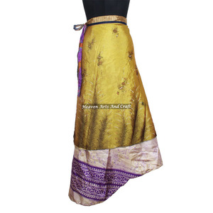 100 Formas de Usar la Falda Larga de Seda Vintage India Magic Wrap de 38 Pulgadas, Falda Maxi de Seda Reversible India - Product Image 1