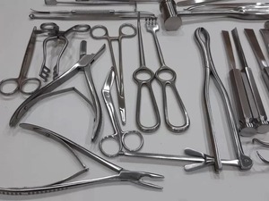 XELTECH SURGICAL OEM Kit d'instruments orthopédiques manuels de base en acier inoxydable 316L pour chirurgie traumatique, autoclavable, certifié CE - Product Image 3