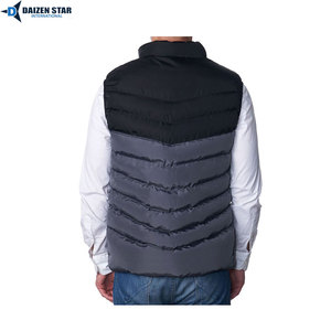 Daizen Star Gilet matelassé pour homme en polyester noir et gris, 220g, col montant, fermeture éclair sur le devant, coupe-vent, décontracté, hiver - Product Image 3