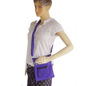 Pochette vintage bohème géométrique écologique réutilisable en toile pour filles avec bandoulière en coton, poches zippées et décoration à fermoir - Product Image 1