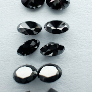 Diamant naturel noir ovale facetté de 0,50 carat pour la fabrication de bijoux - Product Image 4