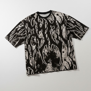 เสื้อยืดผู้ชายพิมพ์ลายกราฟิกทั้งตัว สีดำขาว สไตล์กรันจ์ สตรีทแวร์ ผ้าคอตตอนหนา ทรงโอเวอร์ไซส์ วินเทจ ลุคซักยีนส์ แขนสั้น - Product Image 1