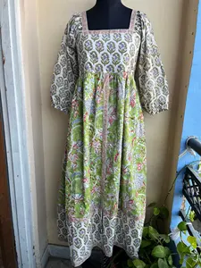 Robe d'été en coton à col carré pour femme, imprimé artisanal, longueur midi, style bohème décontracté, faite à la main, produit en gros - Product Image 2