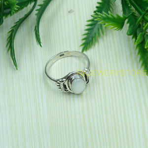 แหวนมุก แหวนเงินแท้ 925 แหวนออกแบบทำด้วยมือ แหวนหมั้น แหวนแต่งงาน เครื่องประดับมุกสีขาว ของขวัญคริสต์มาส - Product Image 2