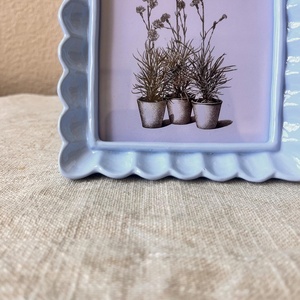Elegant Handmade Decorative Picture Frame with Wavy Scalloped Edge Design Resin Square Photo Frame for Home and <b>Table</b> decor - Product Image 3