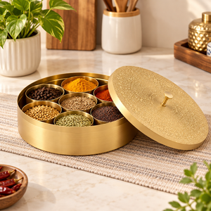 Caja de Especias Redonda de Latón Puro Grabado con Tapa Tallada, Juego de Contenedores para Almacenamiento de Especias, Organizador de Utensilios de Cocina Tradicional, Recipiente Vintage para Especias - Product Image 4