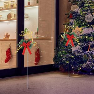 Décorations lumineuses de Noël en forme de rennes, 9,84 pieds, 30 LED, fonctionnant sur piles, pour extérieur, avec piquet en métal, pour jardin, cour, allée, décorations de fêtes - Product Image 1