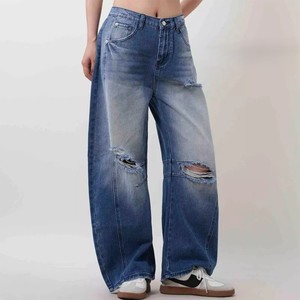 Pantalon en jean pour femme OEM, coupe droite courte, taille mi-haute, fabricant en gros pour les collections printemps - Product Image 5
