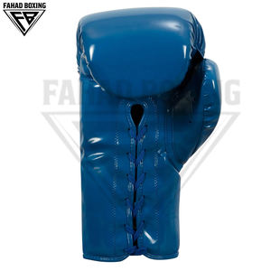Guantes de Boxeo Personalizados de Cuero Vacuno Genuino con Logotipo Impreso, Estilo Nuevo, Color Azul y Blanco en Contraste, Totalmente Personalizables - Product Image 3