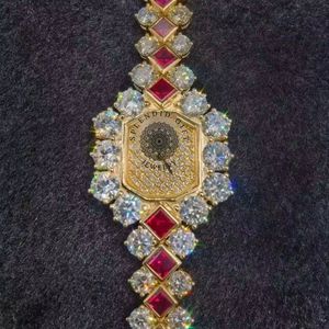 Splendide montre analogique à quartz pour homme avec strass, cadran carré en cristal saphir, chronographe de luxe, mouvement ETA antique, 28 mm - Product Image 1