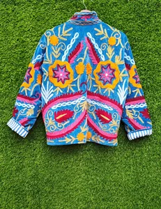 Chaqueta de terciopelo azul cielo de lujo con bordado Suzani para mujer, ropa exterior étnica bohemia floral hecha a mano - Product Image 1