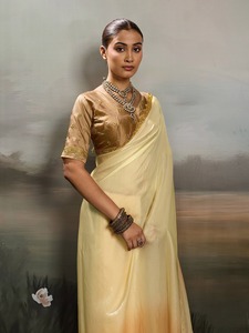 Sari artesanal para mujer, vibrante vestimenta cultural india, perfecto para festivales y reuniones culturales, disponible para la venta - Product Image 3