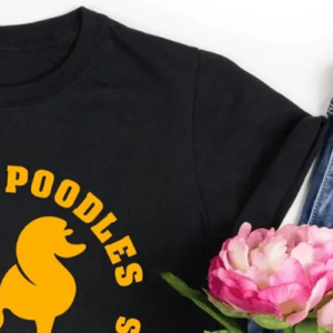 T-shirt à imprimé graphique pour femmes PRETTY POODLES, noir, décontracté, manches courtes, col rond, haut tendance, streetwear, vêtements personnalisés - Product Image 3