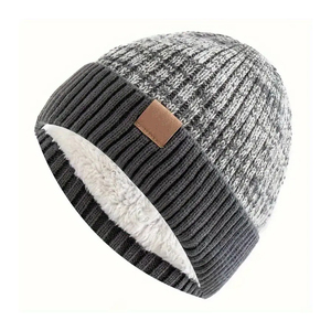 Gorros de Invierno para Hombre, Estilo Urbano de Lujo, Talla Personalizable, Suaves y Cálidos, 50% Lana/Acrílico, Jacquard Transpirable e Impermeable - Product Image 2