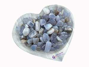 Venta al por mayor de chips de calcedonia azul, piedra curativa de cristal natural, chips de ágata tallada, artesanías DIY, piedra en bruto, grava hecha a mano en India - Product Image 1