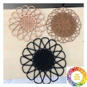Set de table en rotin naturel tressé à la main, motif floral, pour la décoration de table, vente en gros pour détaillants, restaurants, hôtels et cafés - Product Image 4