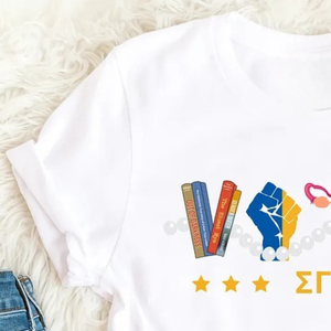 เสื้อยืดสีขาวพิมพ์ลายกราฟิกสำหรับผู้หญิง ลายสมาคมนักศึกษากรีก แขนสั้น คอกลม สไตล์ลำลอง สำหรับการเลือกตั้ง  แบบสั่งทำได้ทั้งตัว - Product Image 5