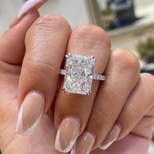 Anillo de Compromiso de Plata de Ley con Baño de Rodio y Moissanita de Corte Radiante, con Doble Halo y Diseño Emocional, Anillo de Aniversario - Product Image 2
