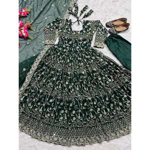 Hermoso Vestido Anarkali para Fiesta de Noche con Elegante Dupatta y Pantalón Elegante para Ocasiones Especiales - Product Image 2