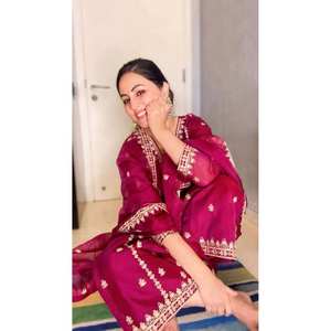 Haut et bas de créateur avec Dupatta pour la fête Taille XL - Product Image 5