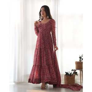 Hermoso Vestido Anarkali NKB Color Granate para Fiestas, Ropa India y Pakistaní con Dupatta y Pallu, Talla XS - Product Image 6