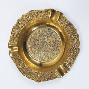 Cendrier de luxe vintage en laiton, robuste, carré, en métal, avec bord tressé, rétro, décoratif pour bureau, pour cigares et cigarettes - Product Image 6