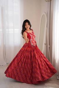 Lehenga Choli traditionnel imprimé numérique marron, orné de miroirs, longueur ras du sol, coupe classique, pour femme, idéal pour les mariages et les fêtes, Inde Pakistan - Product Image 1