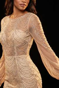 ชุดมินิเดรสประดับลูกปัดหรูหราสำหรับงานเลี้ยงตอนเย็นและงานค็อกเทล ขายส่งชุดมินิเดรสประดับลูกปัดสีทอง - Product Image 2