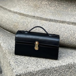 Bolso de mano de cuero para mujer, muy demandado, con múltiples ranuras para tarjetas, ideal para viajes y salidas nocturnas, disponible a precio de exportación. - Product Image 6