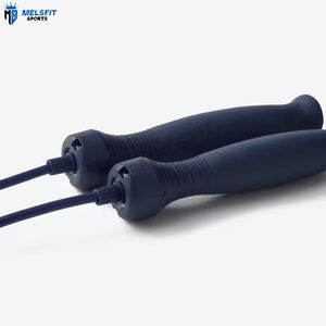 Cuerda de Saltar Ajustable de Alta Calidad con Asas Antideslizantes Resistentes para Gimnasio, Hogar y Ejercicio al Aire Libre - Product Image 4