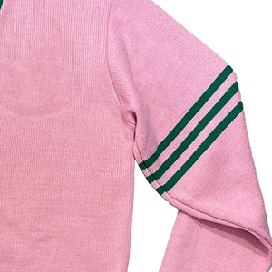 Vente en gros de pulls en tricot brodés personnalisés pour femmes cardigan de couleur à col en V de style universitaire pull en tricot à motifs - Product Image 6