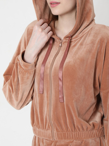 Conjunto de chándal de lujo de terciopelo para mujer, de dos piezas, con pantalones planos de terciopelo estampados a medida, de algodón, de corte regular y peso pesado. - Product Image 6
