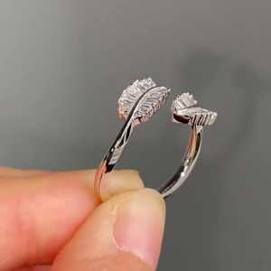Anillo Abierto de Plata 925 Original con Corte Baguette de Moissanita, Diseño Hoja de Palma, para Mujer, Regalo de Aniversario para Novia - Product Image 2