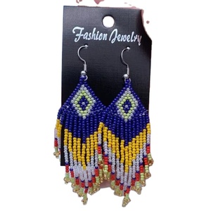 Pendientes de Araña Hechos a Mano de Lujo para Niñas, Diseño Nuevo y Moderno con Cuentas de Vidrio - Product Image 3