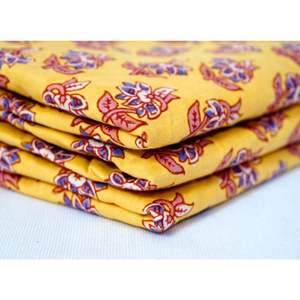 Tela de algodón india estampada a mano, hermosa estampado a mano con bloques de tinta por Robe Cotton Textile Fabrics, tela de algodón estampada para ropa de mujer. - Product Image 1