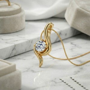Collier solitaire en or jaune avec diamant de laboratoire serti à griffes, pendentif minimaliste de luxe, pour usage quotidien, cadeau tendance pour femme, certifié IGI - Product Image 2